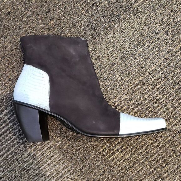 Massinmo leather boots  - Picture 1 of 5